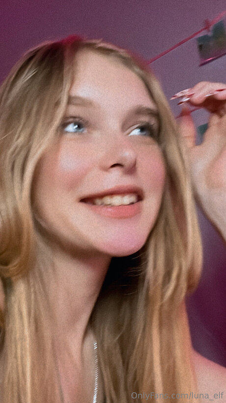 Arya Lune xxx actress photos