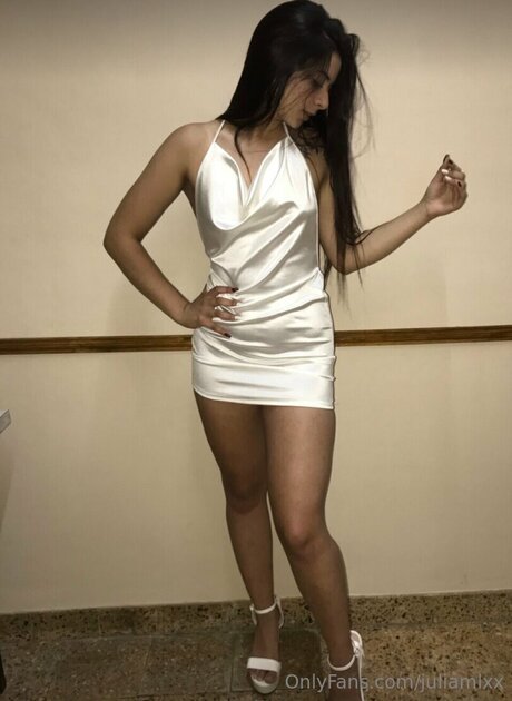 Juliamlxx best pornstar pics