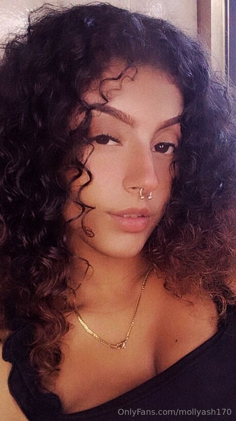 Mollyash170 sexy pornstar image