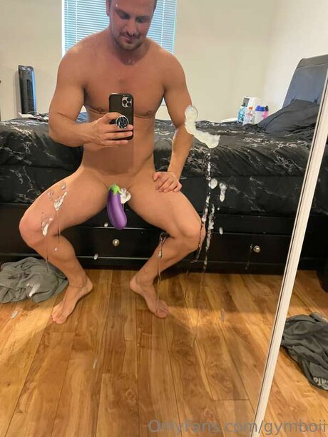 Gymboii star sexy pic