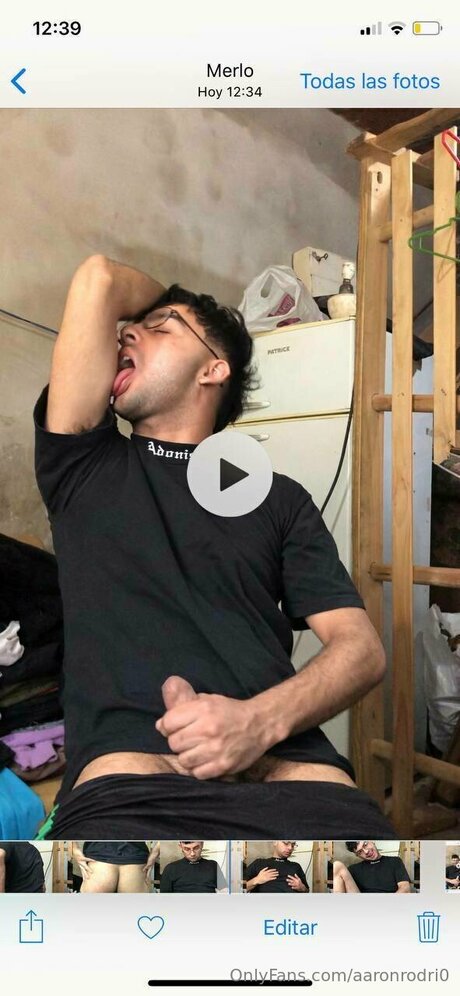 Aaronrodri0 pornstar top pic