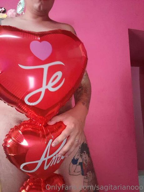 Sagitarianooo adult actress archive