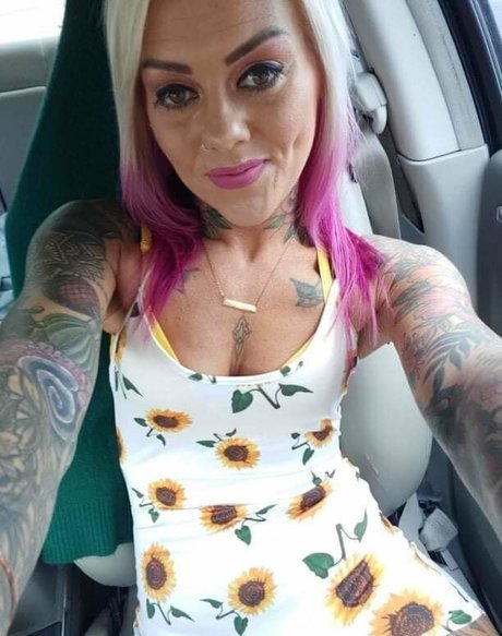 tattooedbarbie86 porn star pic