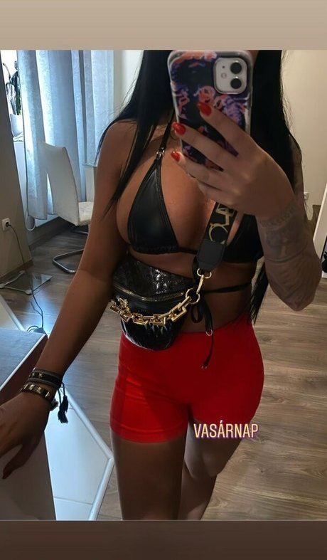 Flora Tabi exclusive pornstar images