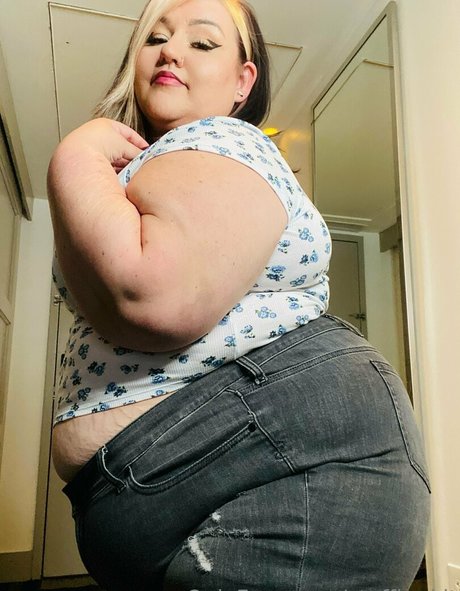 stuffingkit pretty pornstar picture