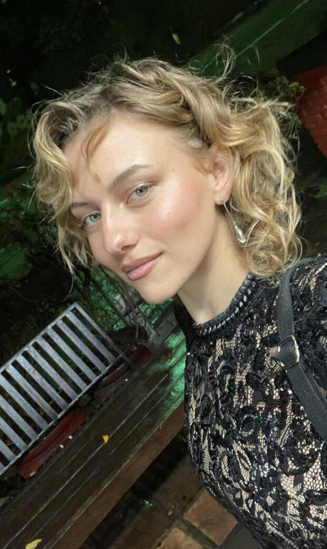 Ella Kernkamp sexy star images