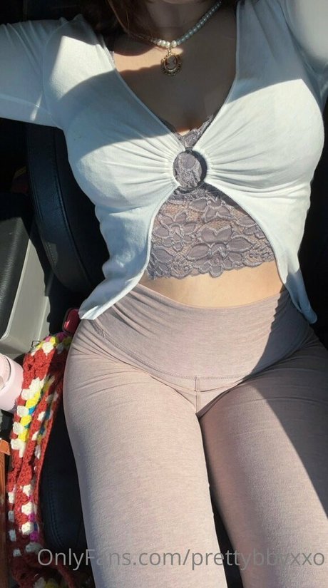 lilahwren erotic model photo