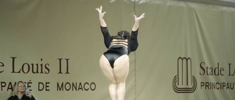 Katelyn Ohashi perfect star photo