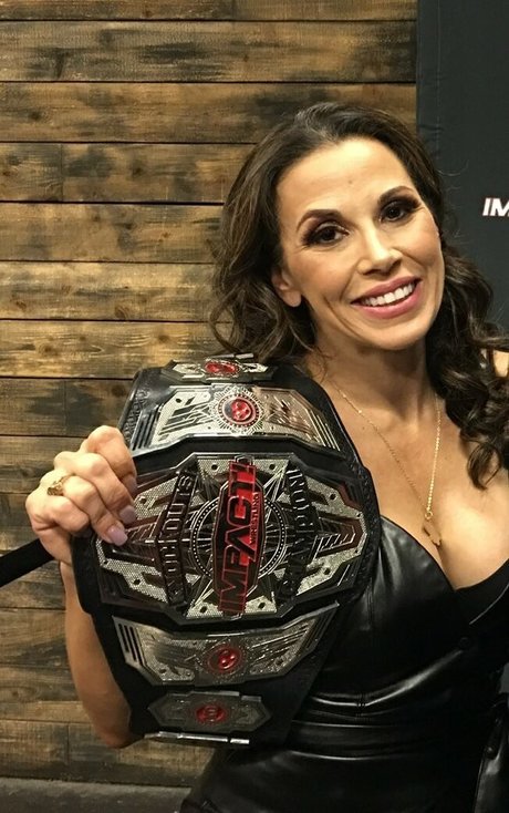 Mickie James profile image