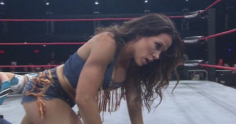 Mickie James top pornstar pictures