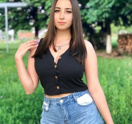 tegzza____valerika model beautiful photo