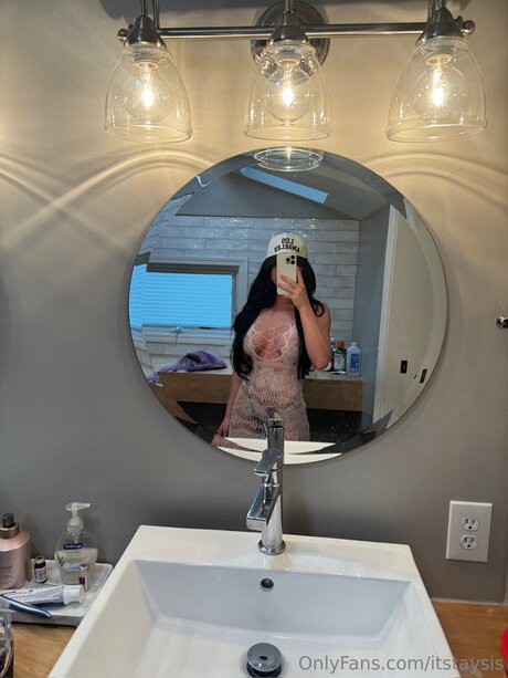 itstaysis nude pornstar photos