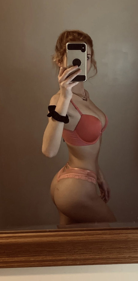 lilr3ds pornstar hot photo