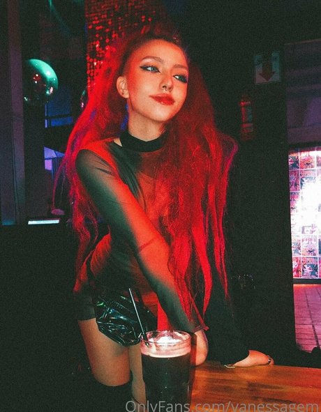 vanessagem nice actress photo