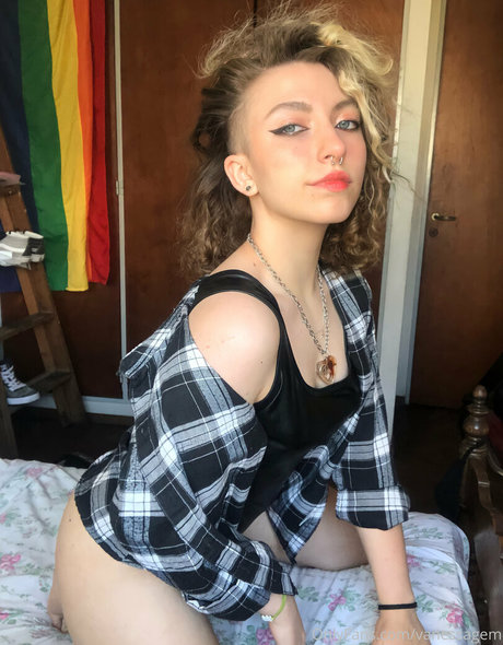 vanessagem model pornographic photo