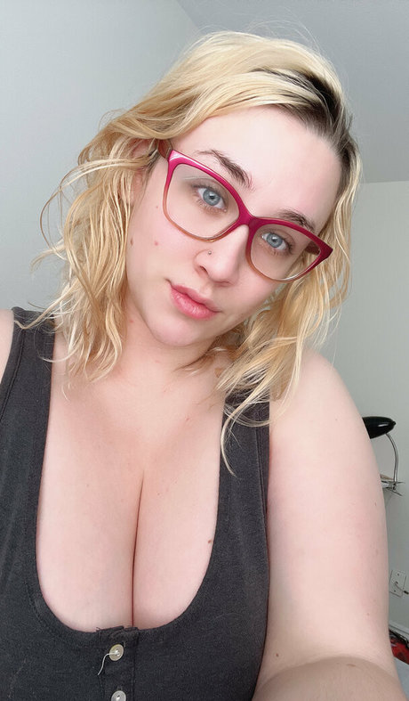 ashucosfree star hot picture