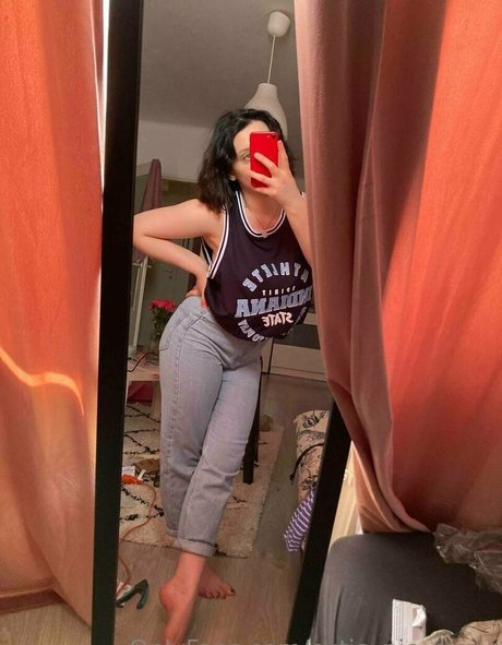 cutie pie mary profile image