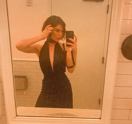 milf handjob onlyfans naked pics