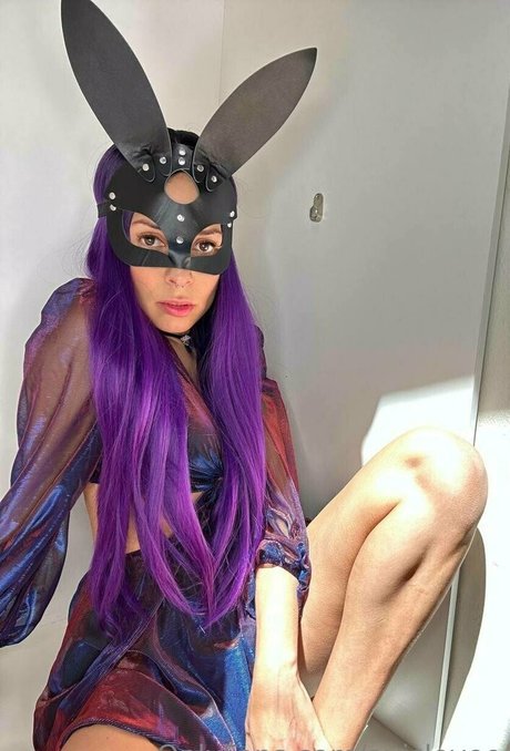 avislovee pornstar naked gallery