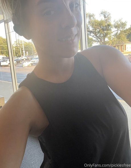 picklesfree nudes star galleries