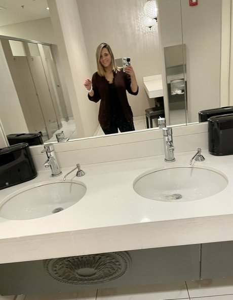 picklesfree erotic actress picture