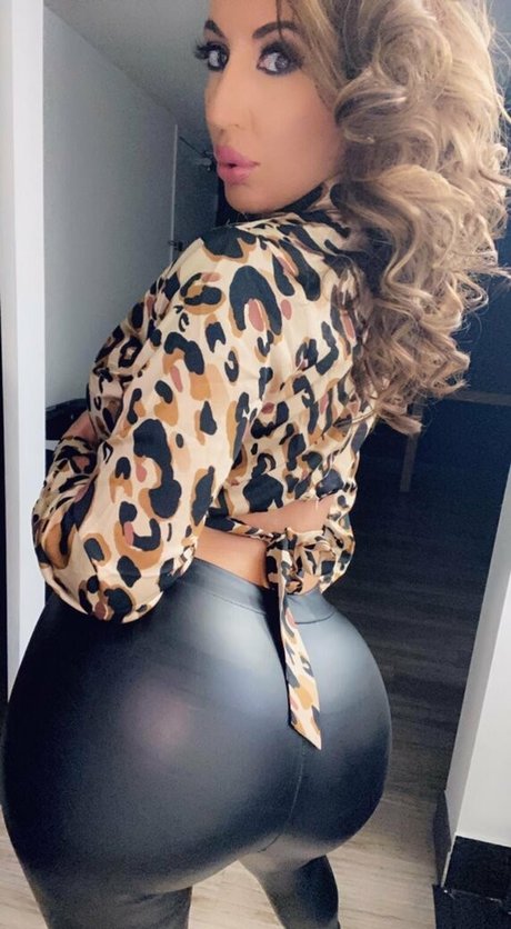 richelleryan pornstar pretty archive