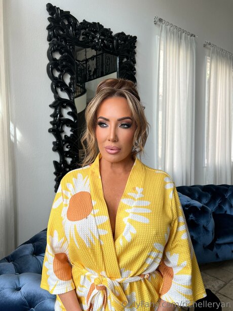 richelleryan hot star pics