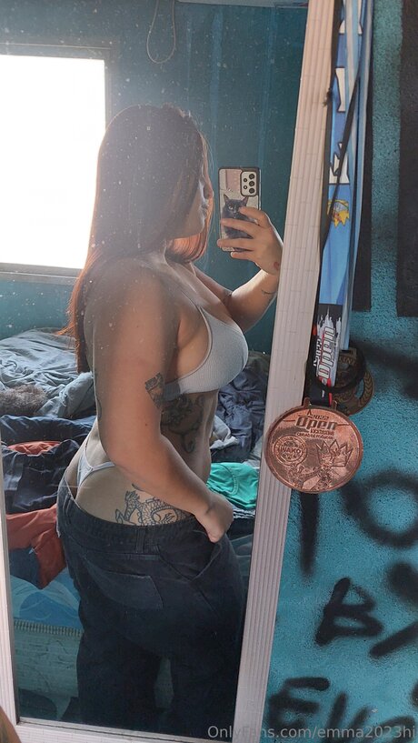 Emma2023hi adult model photo