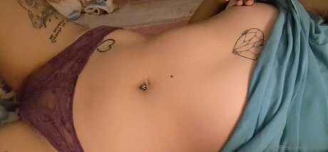 Xunyen adult actress pics