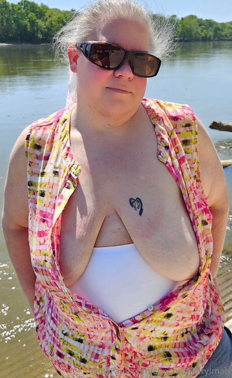 Synchronicityimab pornstar exclusive pictures