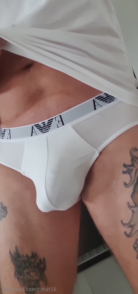 Tittat16 hot model pictures