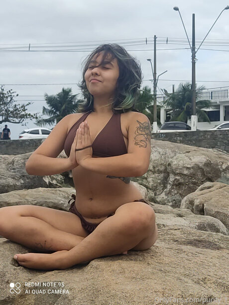 Soyoyo Free nude actress photos