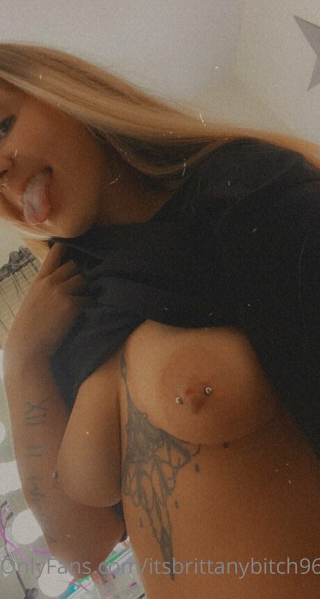 Itsbrittanybitch96 model erotic galleries