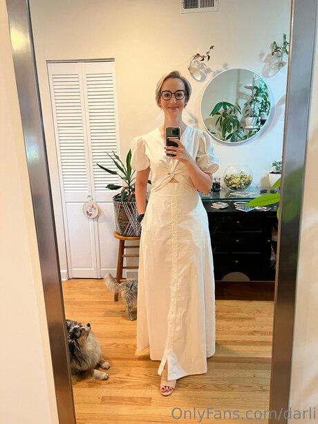 Darli actress picture