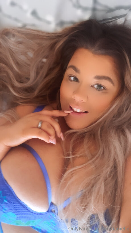 Mrsdanielle free star pictures