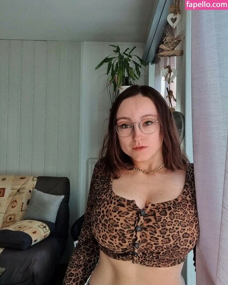 Oryvllmiee model sex pic