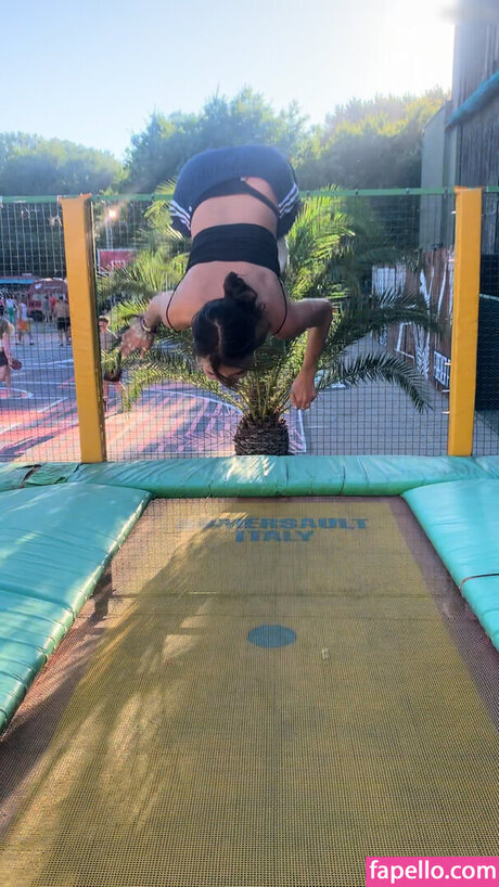 Nina Chuba free model gallery