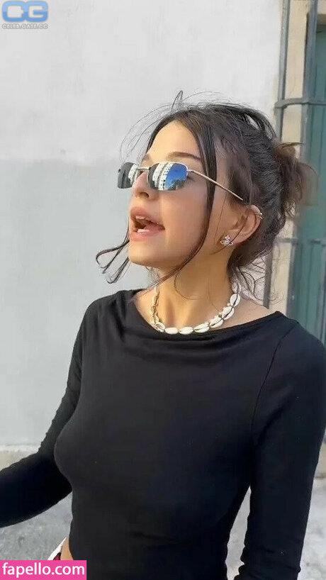 Nina Chuba nudes actress images