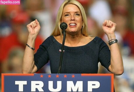 Pam Bondi star sexy pictures