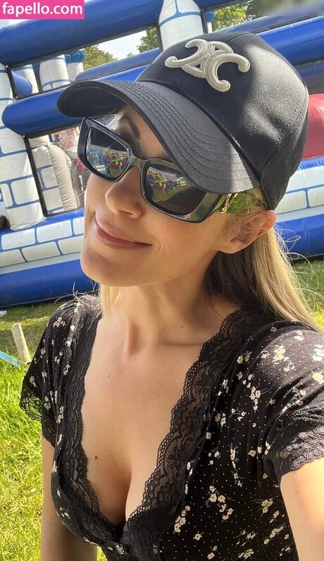 Andrea Kaiser model high quality image