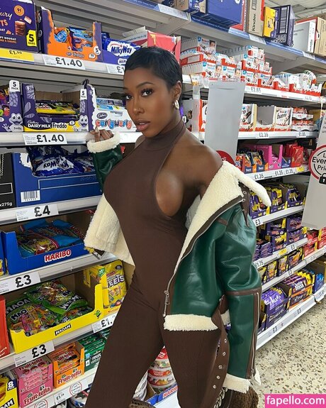 Jordanne Deveaux erotic star pic