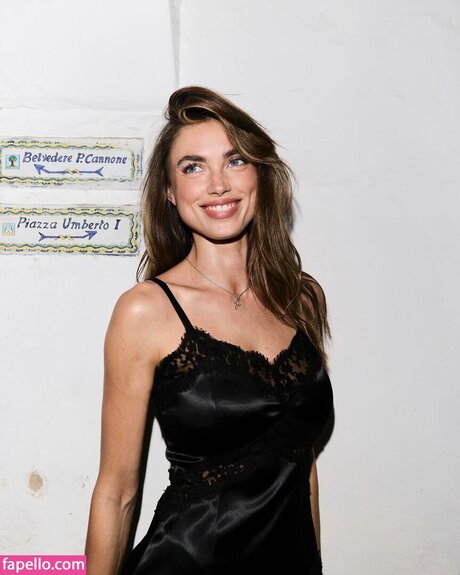 Charleen Weiss hot star pictures