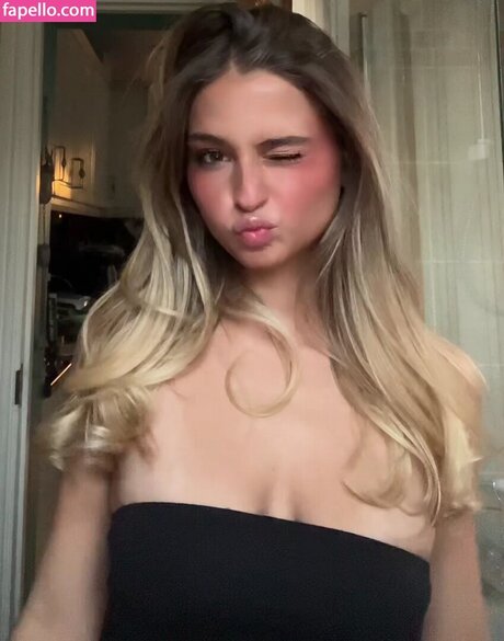 gr0us3 and maisi3 sex pornstar photos