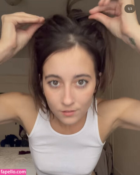 Aidan Noell model top pictures