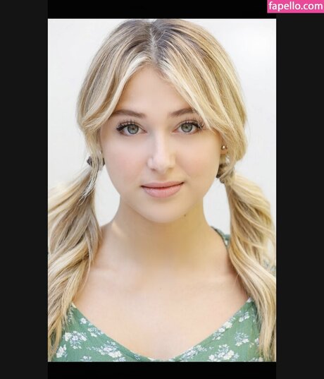 Yelena Friedman model pretty pic