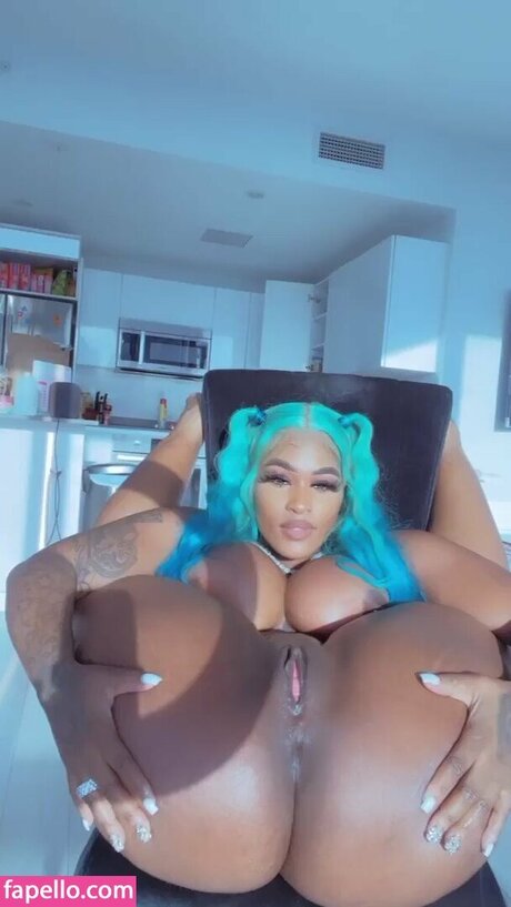 Dime Racks model porn picture