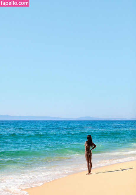 Naomi Nash model porn gallery