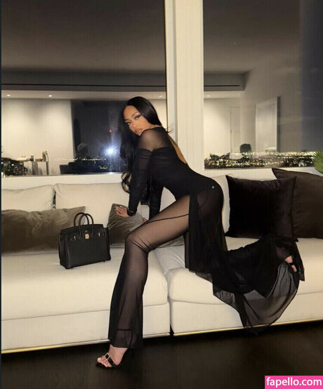 Jodie Woods beautiful star pictures