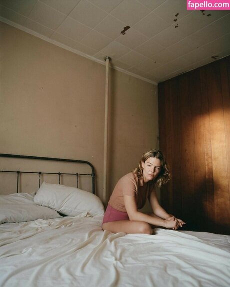 Maggie Rogers free model photo