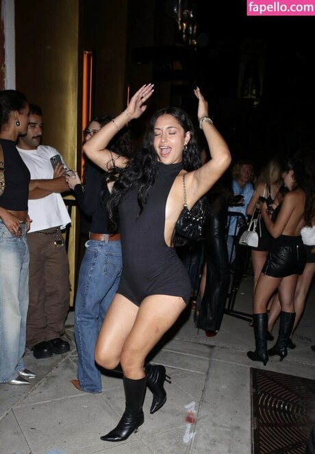 Leah Kateb beautiful star pics